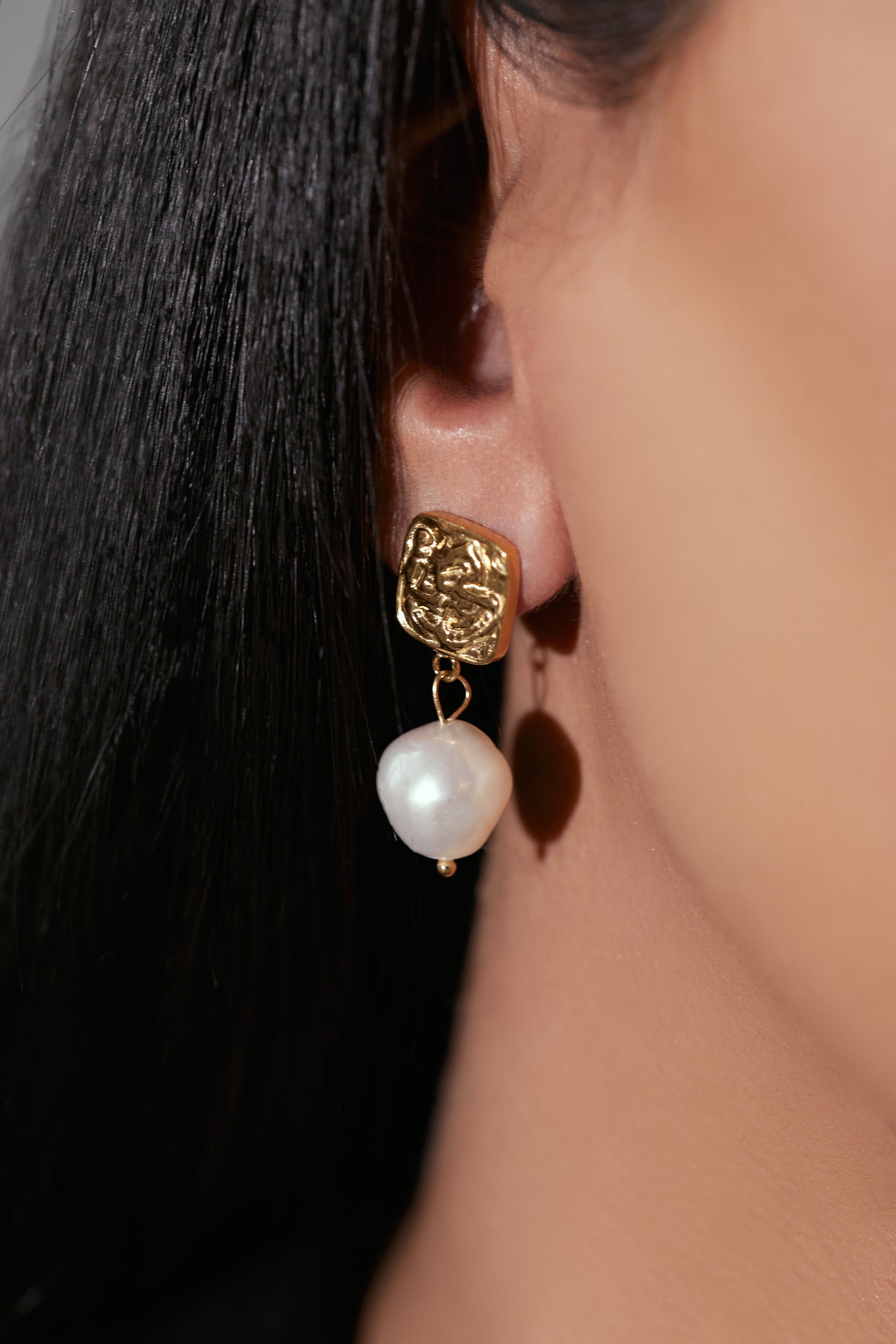 Hammered Pearl Drop Earrings