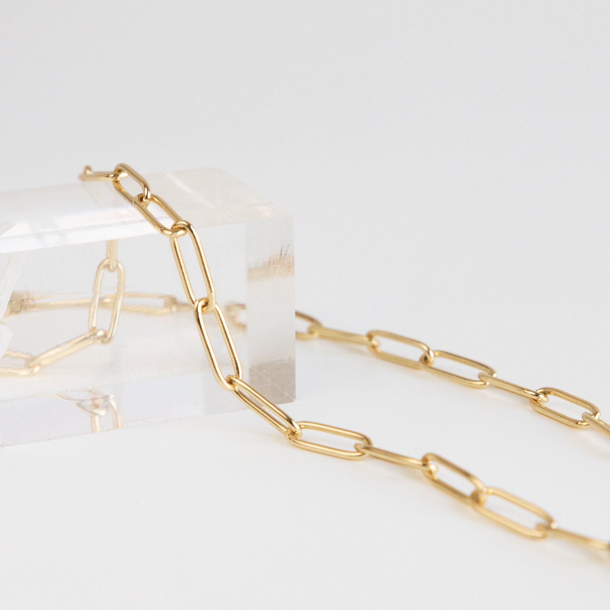 Roberts Paperclip Chain Necklace Gold